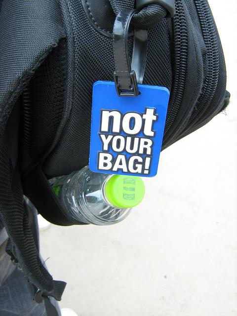 luggage-tag-880195_How Not to Lose Your Luggage While Traveling | Travel Destination Inspiration | Keytours Vacations640