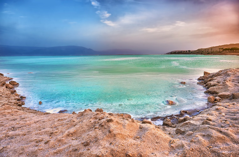 Dead-Sea-shutterstock_42437.jpg