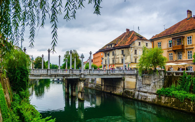 Ljubljana-shutterstock_3941.jpg