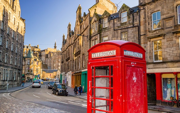 Gift Her the World: Top Luxury Destinations for an Extraordinary Mother’s Day London