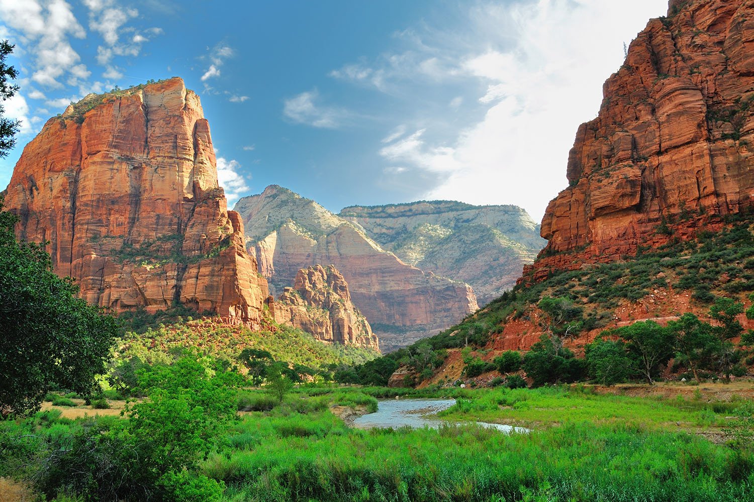 zion canyon utah shutterstock_140594122 1500x1000