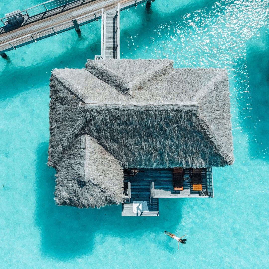 Tahiti-BoraBora-Awe-Inspiring Overwater Bungalows