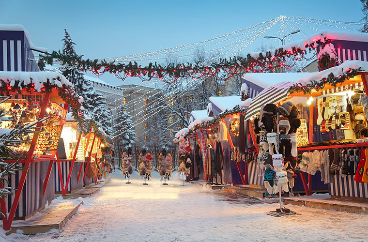 riga christmas market shutterstock_123609799BLOG